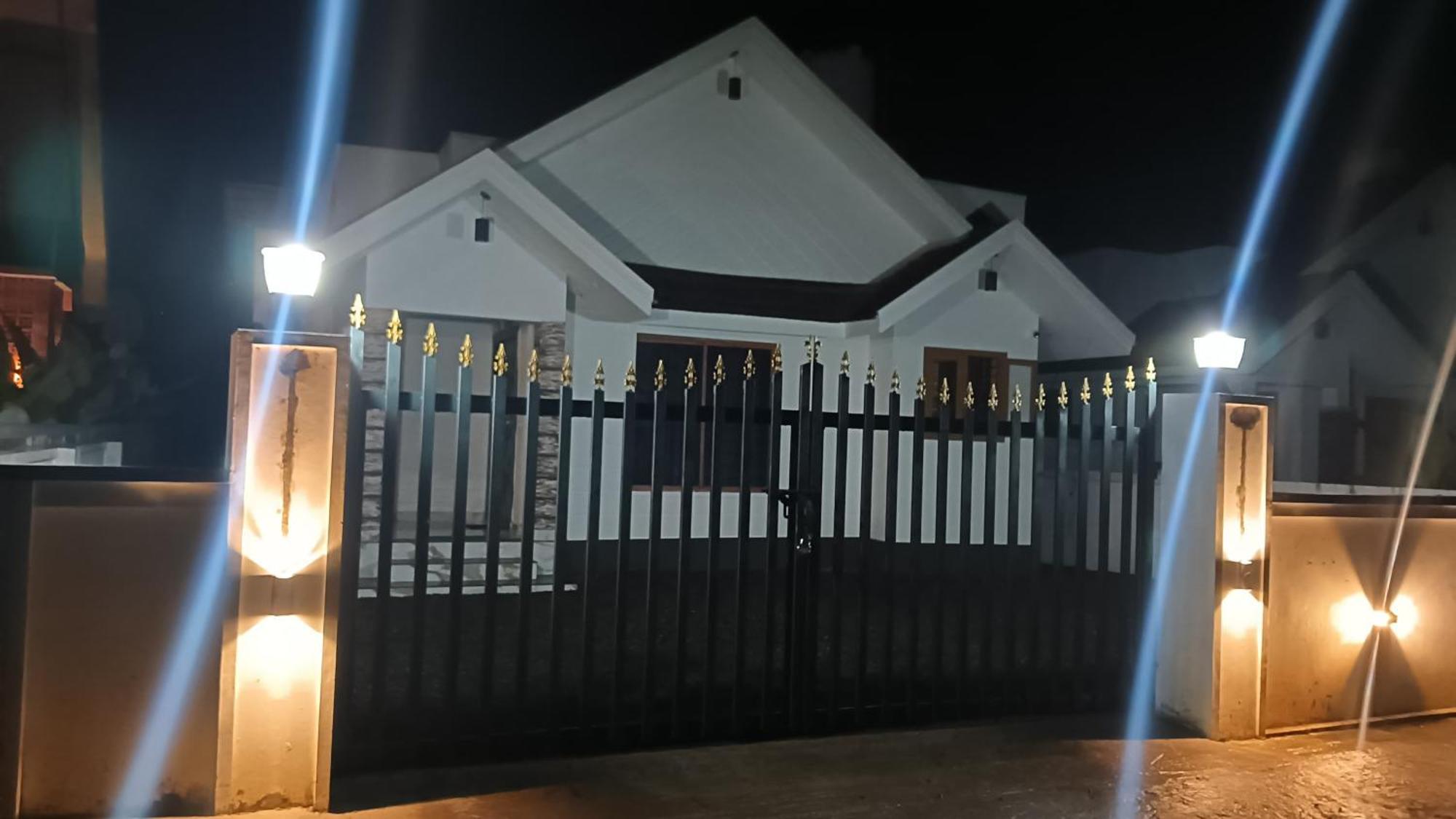 Mount Mist Villa Мунар Екстериор снимка