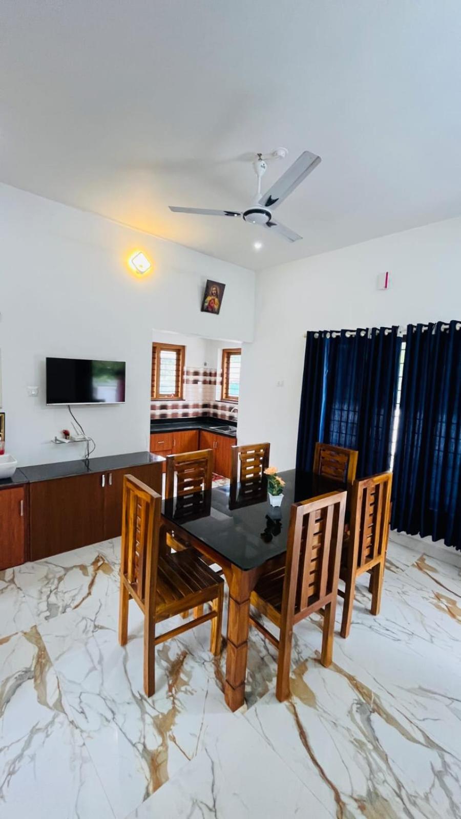 Mount Mist Villa Мунар Екстериор снимка